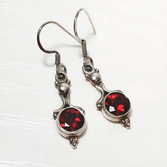 Vintage Jewelry - Vintage Sterling Silver Faceted Garnet Pebble Dangle Earrings India Handmade